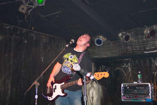 20030301FMGreen44