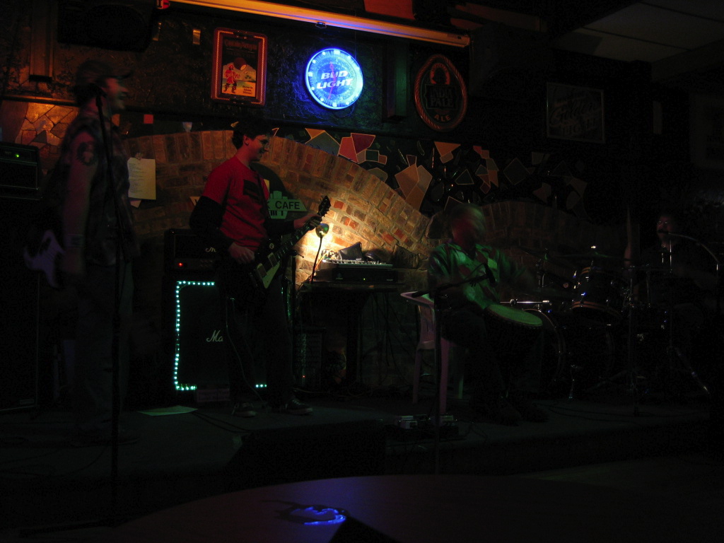 20050205fmgreenvrock32.jpg